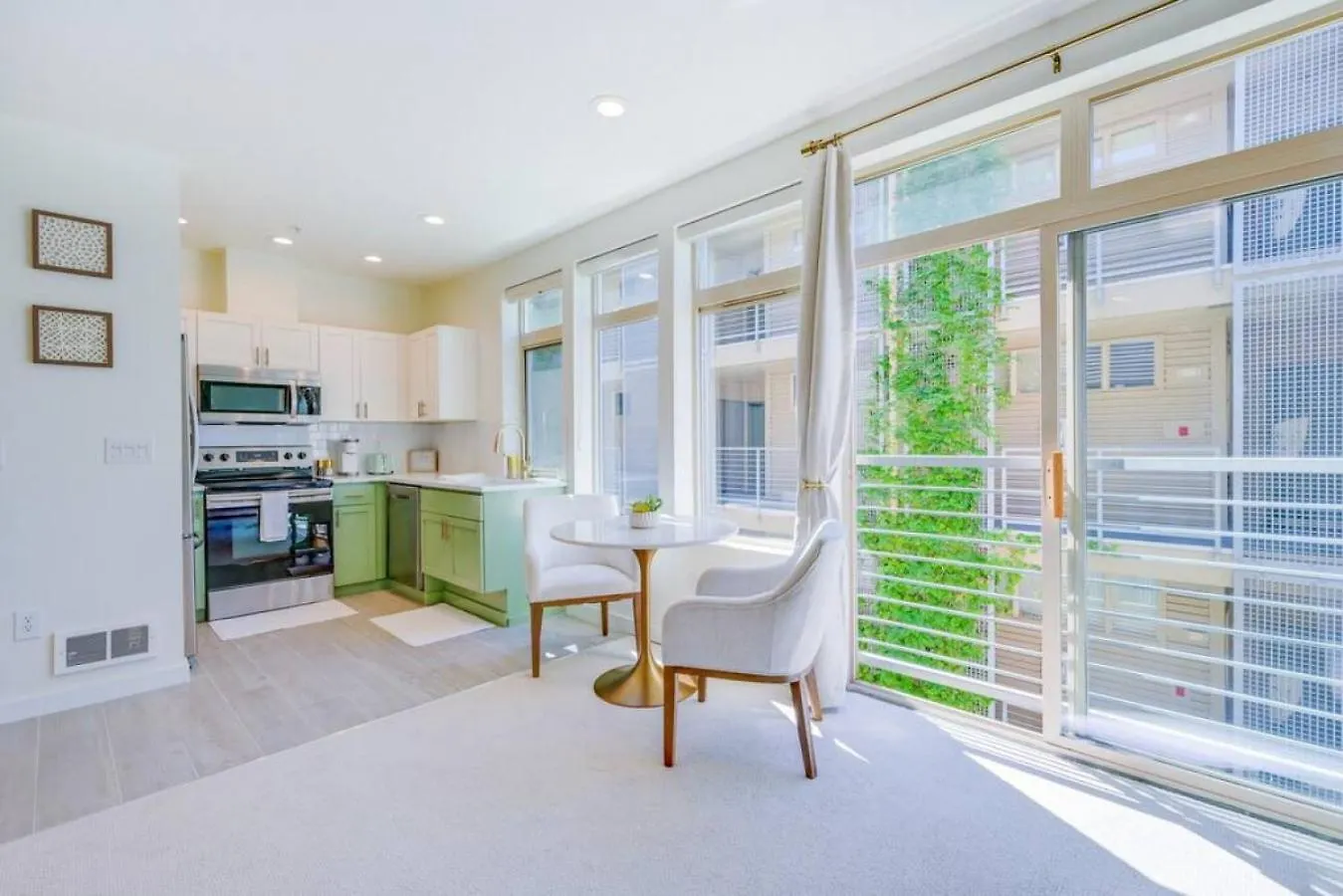 103 Belltown Modern And Bright In The Heart Of Belltown Queen Bed Seattle 0*,
